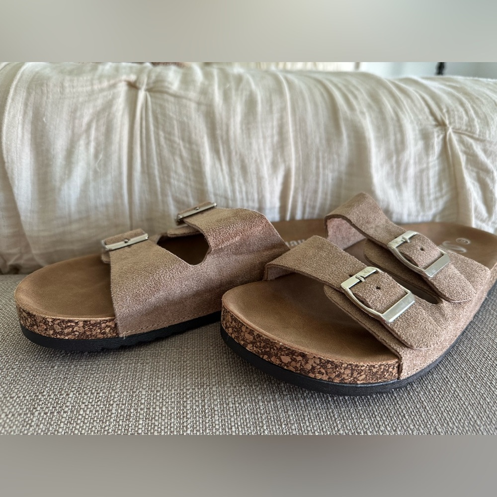 NEW Amazon sandals